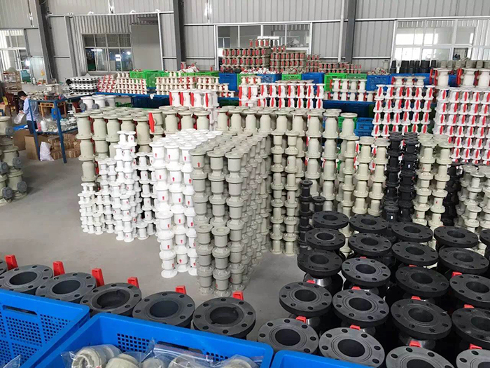 塑料管件庫(kù)存